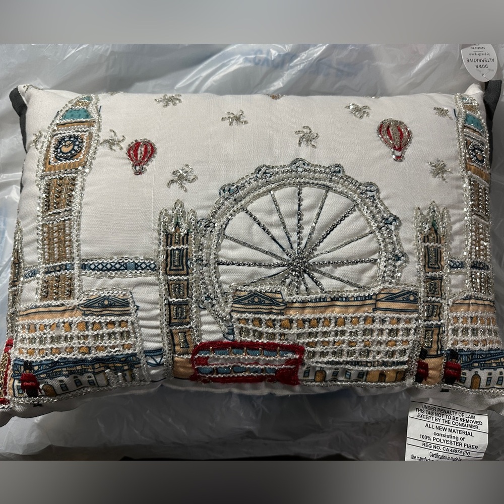 London cushion pillow with beading